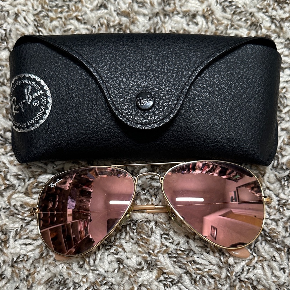 Ray-Ban Gold Frame with Pink Lenses Sunglasses